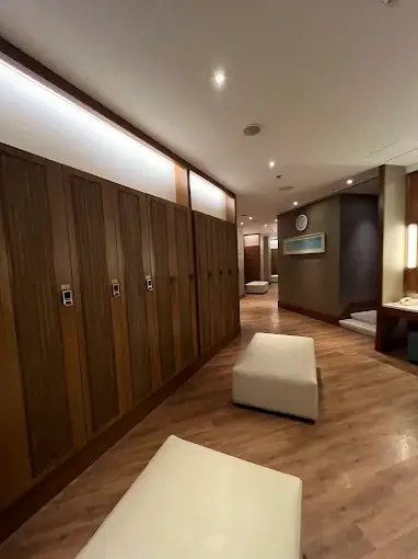 Timber-panelled corridor in the Makati Shangri-La Health Club